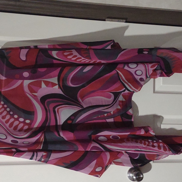 Top - Picture 1 of 1